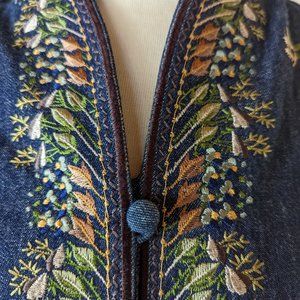 Donna Morgan embroidered dark denim vest size 6P